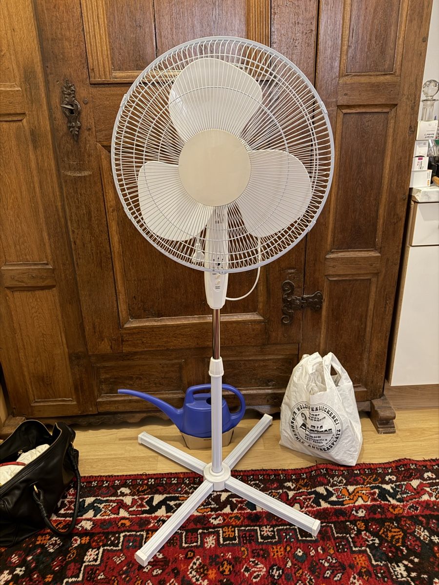 Ventilateurs: Ventilator Fernbedienung weiss gebraucht – D'occasion à Basel par Lithoklast