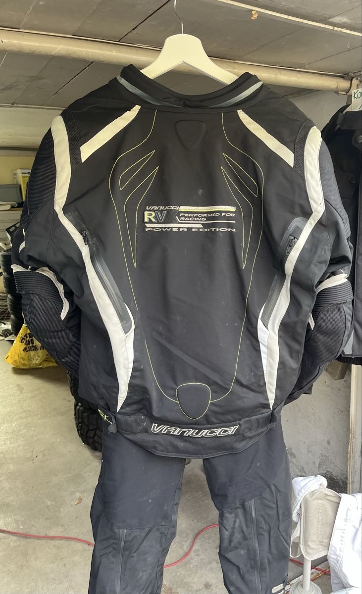 Vanucci Lotti di vestiti: Motorradkombi Vanucci Racing Line  – Usato da Allschwil venduto da Gabi745i 2