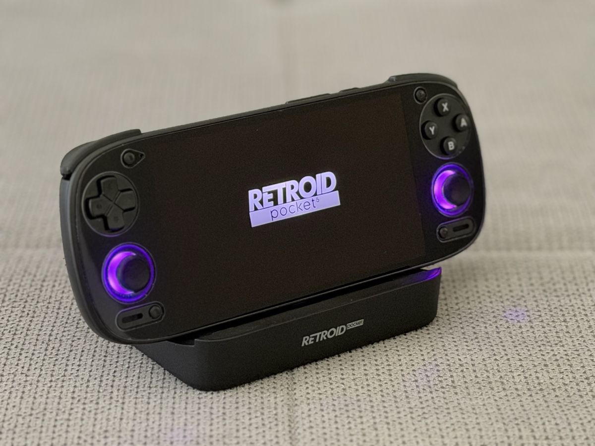 Retroid Console: Console Retroid Pocket 5 + Dock + Case – Usato da Roveredo GR venduto da Yhtnay
