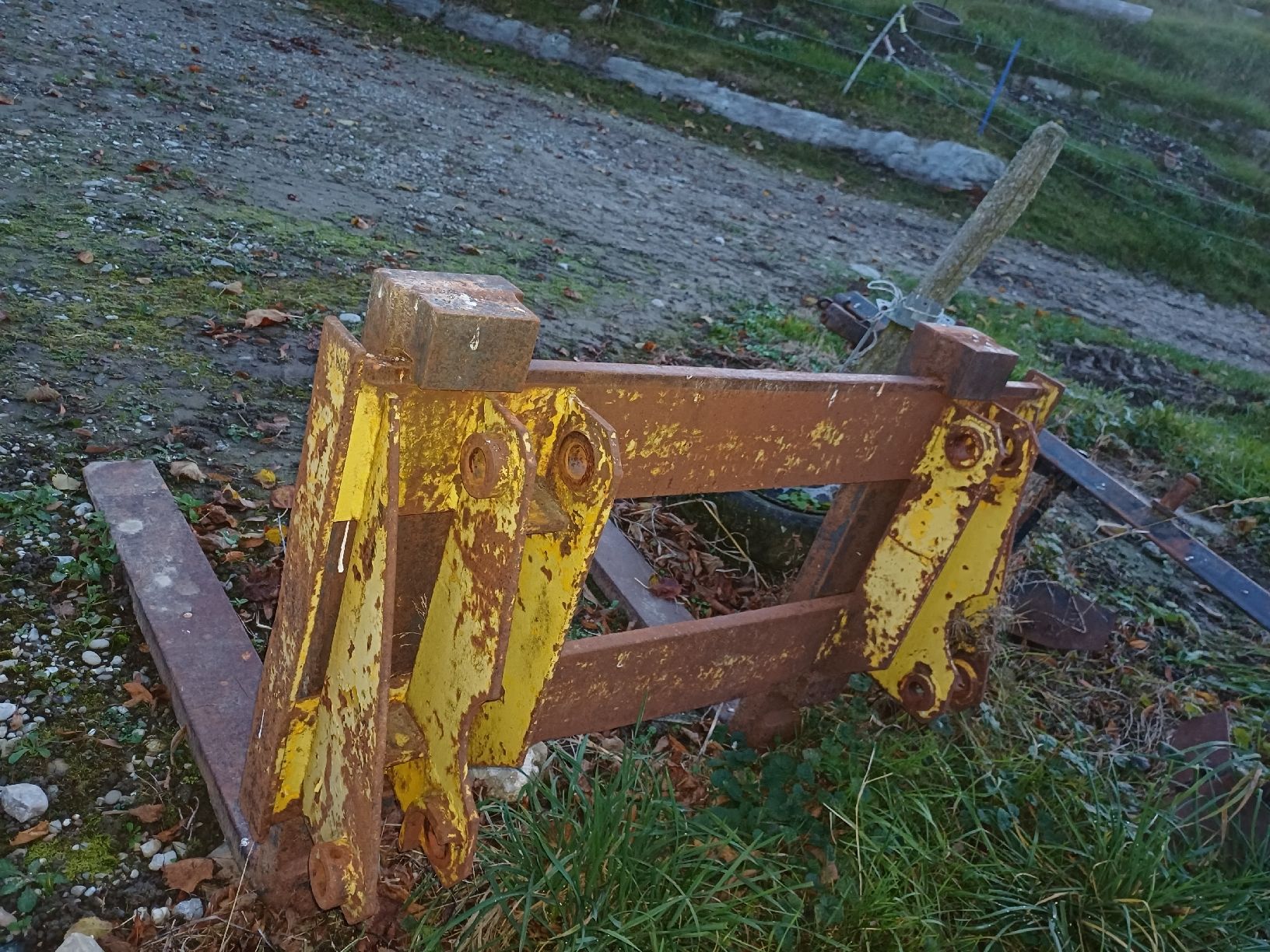 Trattori: Palettgabel – Usato da Schmidigen-Mühlew venduto da lanz84 1
