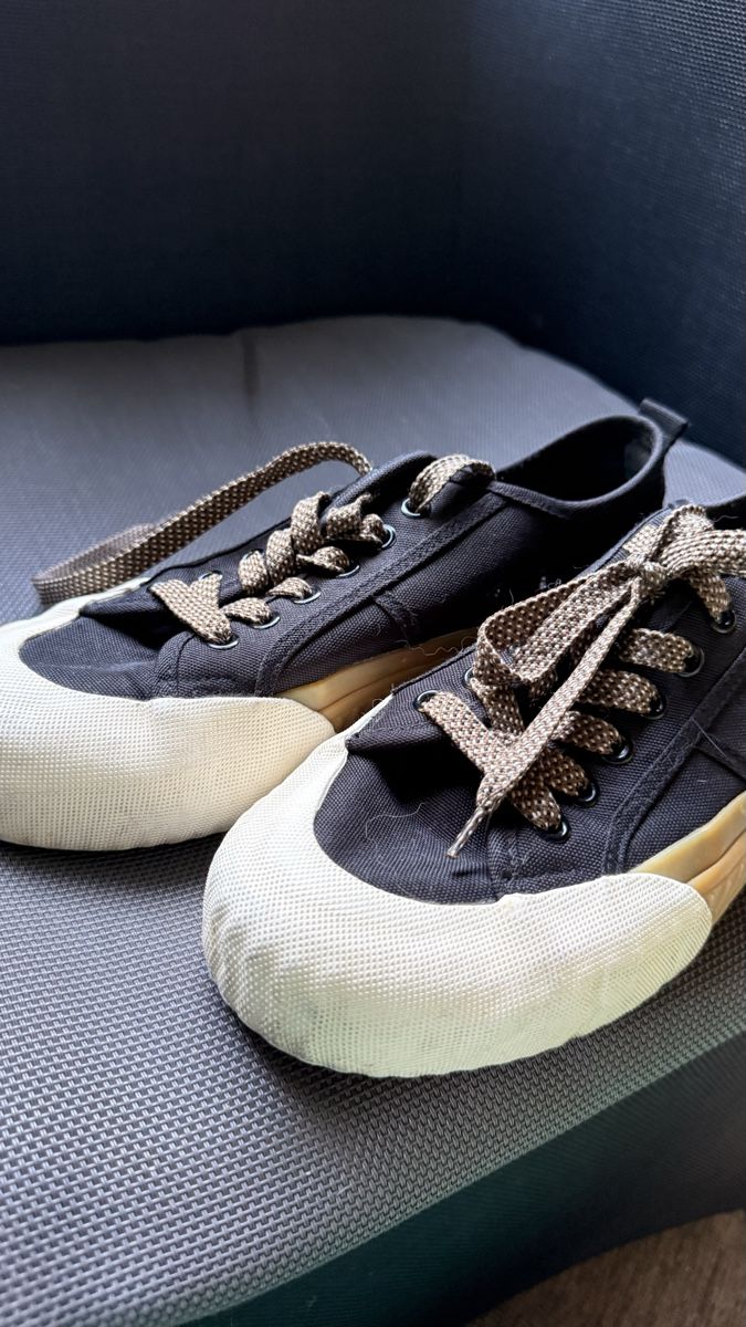 Zara Scarpe da donna: Zara Canvas Sneaker Stoffschuhe Gr. 40 – Usato da St. Gallen venduto da lfs_nxl8 1