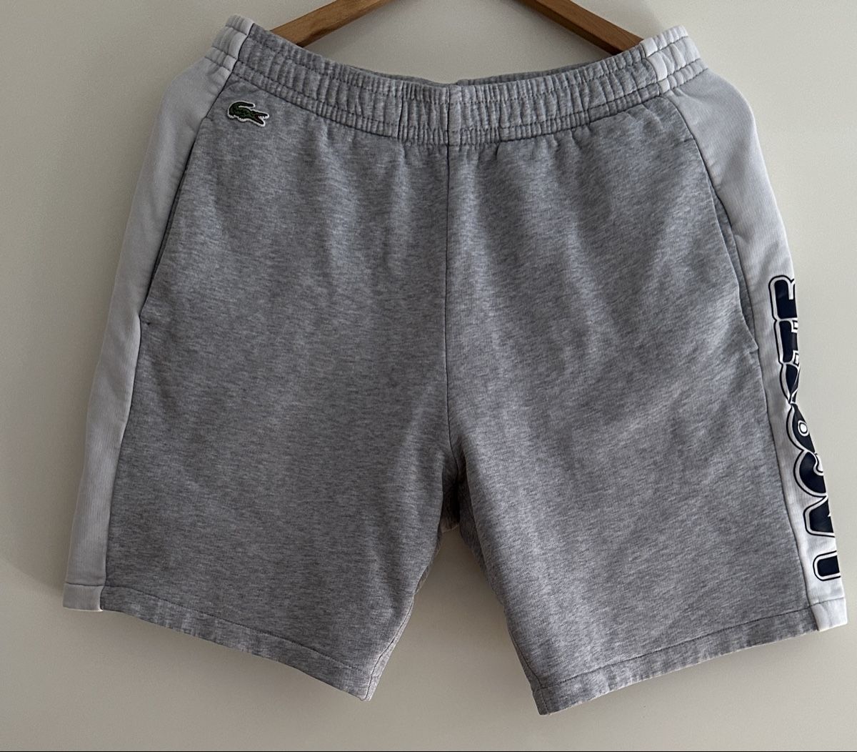 Lacoste Hosen: Lacoste kurze Hose G M – Gebraucht aus Maienfeld von tobeyl2020
