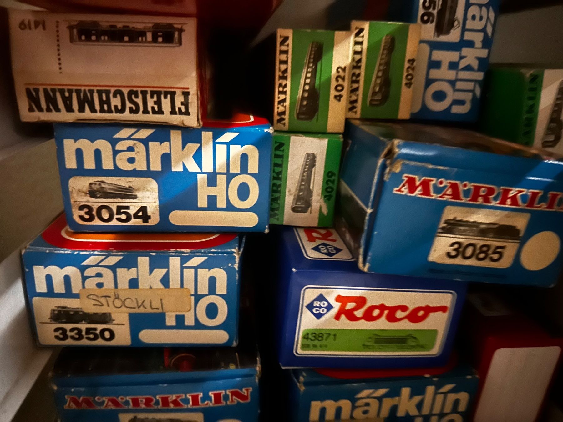 Modelleisenbahnen: Leere Modelleisenbahn Kartons ab 49.- – Gebraucht aus Sennwald von HARO-Import 1