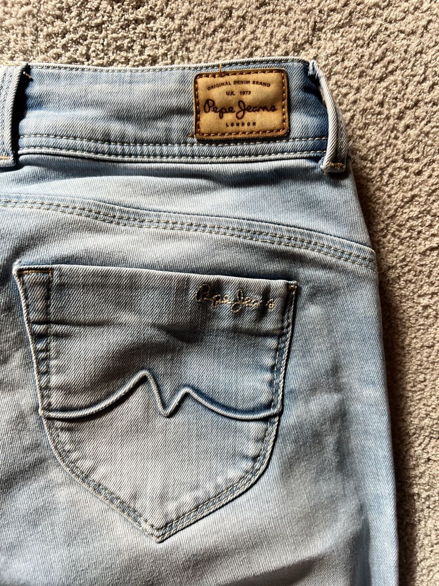 Pepe Jeans Jeans: Pepe Jeans "New Brooke" - Light Wash, Size 27/32 - EUC! – Usato da Stachen venduto da Agatha011 3