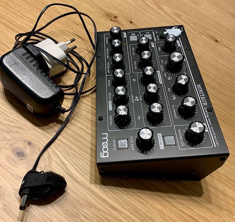 Instruments de musique: Moog Minitaur – D'occasion à Wettingen par Molmart 2