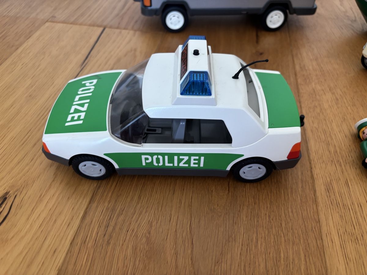 Playmobil Spielzeuge: Playmobil Polizeiset mit Zubehör – Gebraucht aus Grosswangen von Sunnyday35 1