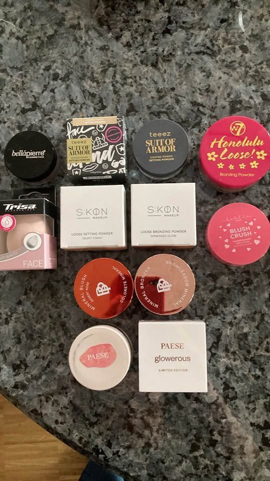 Maquillage: Schmink Set Puder – D'occasion à Rudolfstetten par Stellina1975