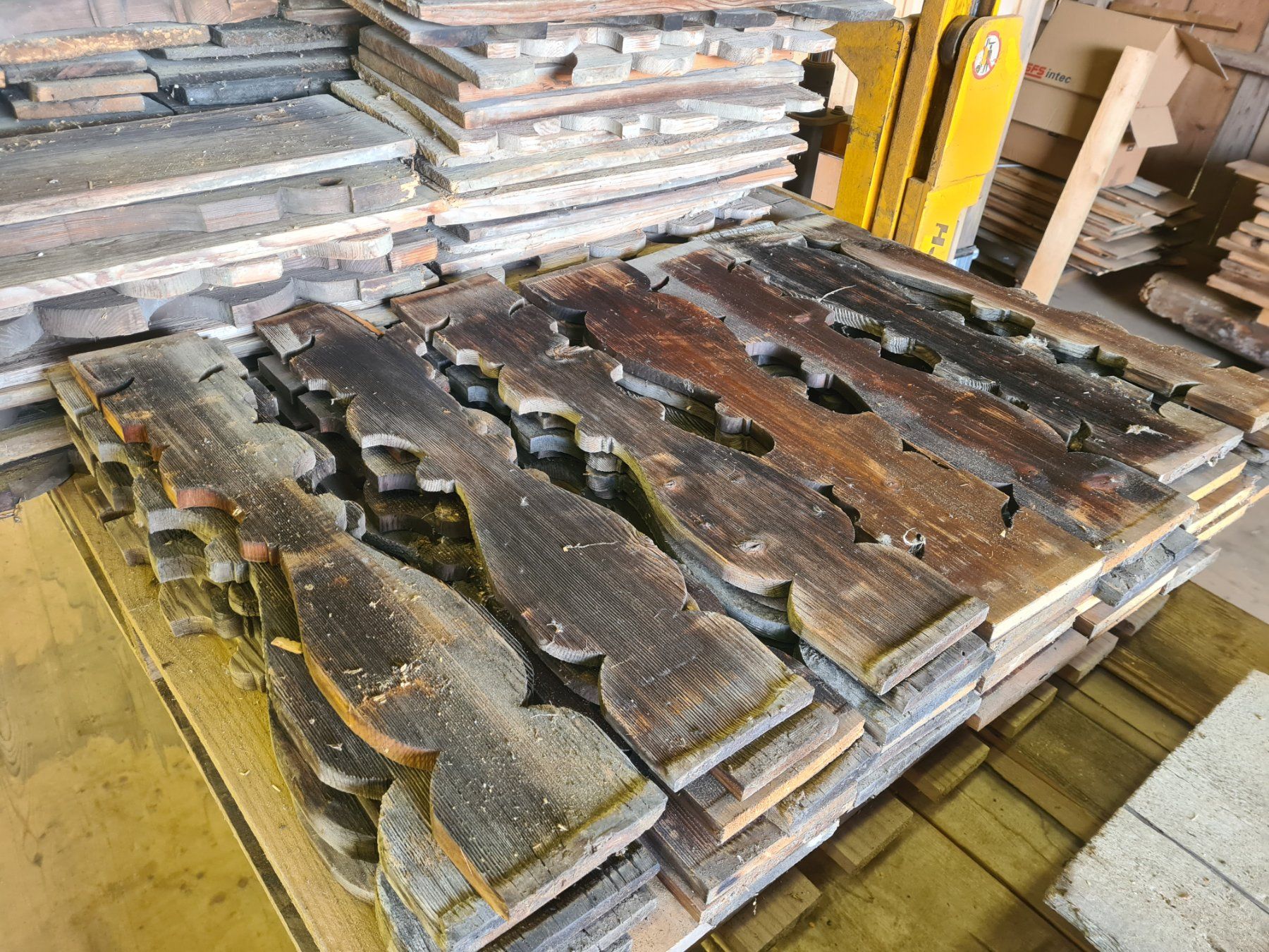 Articoli in legno: Altholz Ausverkauf bis 50% – Usato da Lenk im Simmental venduto da Althoelzig 6