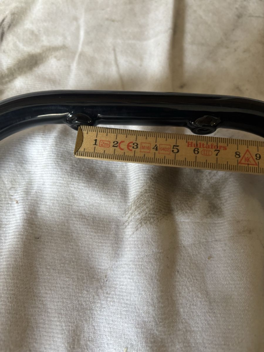 Harley-Davidson Tutti i ricambio per moto: Harley Davidson Kenzeichen u Blinkerverlegung Halter – Usato da Schötz venduto da Harley35 6