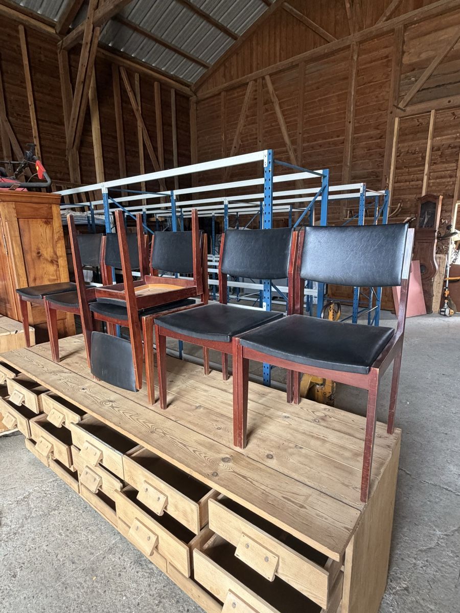 Sedie: Chaise Scandinave en hêtre teinté – Usato da Arnex-sur-Orbe venduto da Tutu1037 1