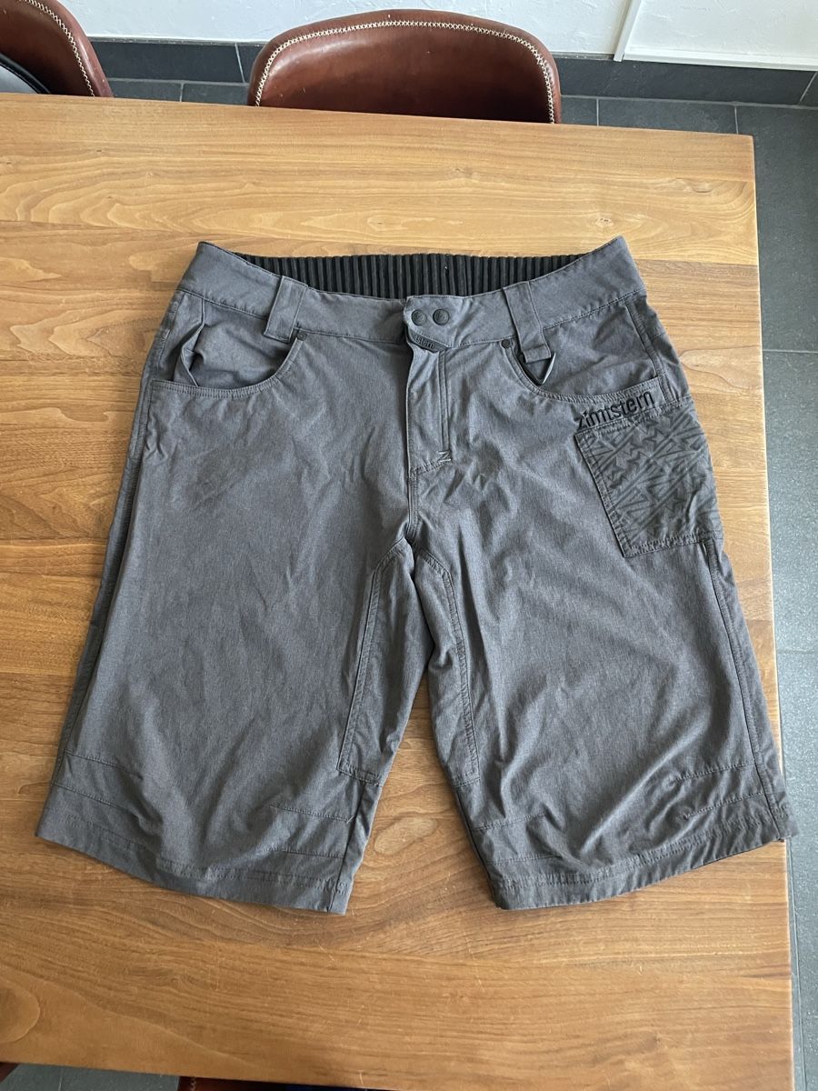 Pantalons: Zimtstern Shorts – D'occasion à Winterthur par Ala_Minor 1