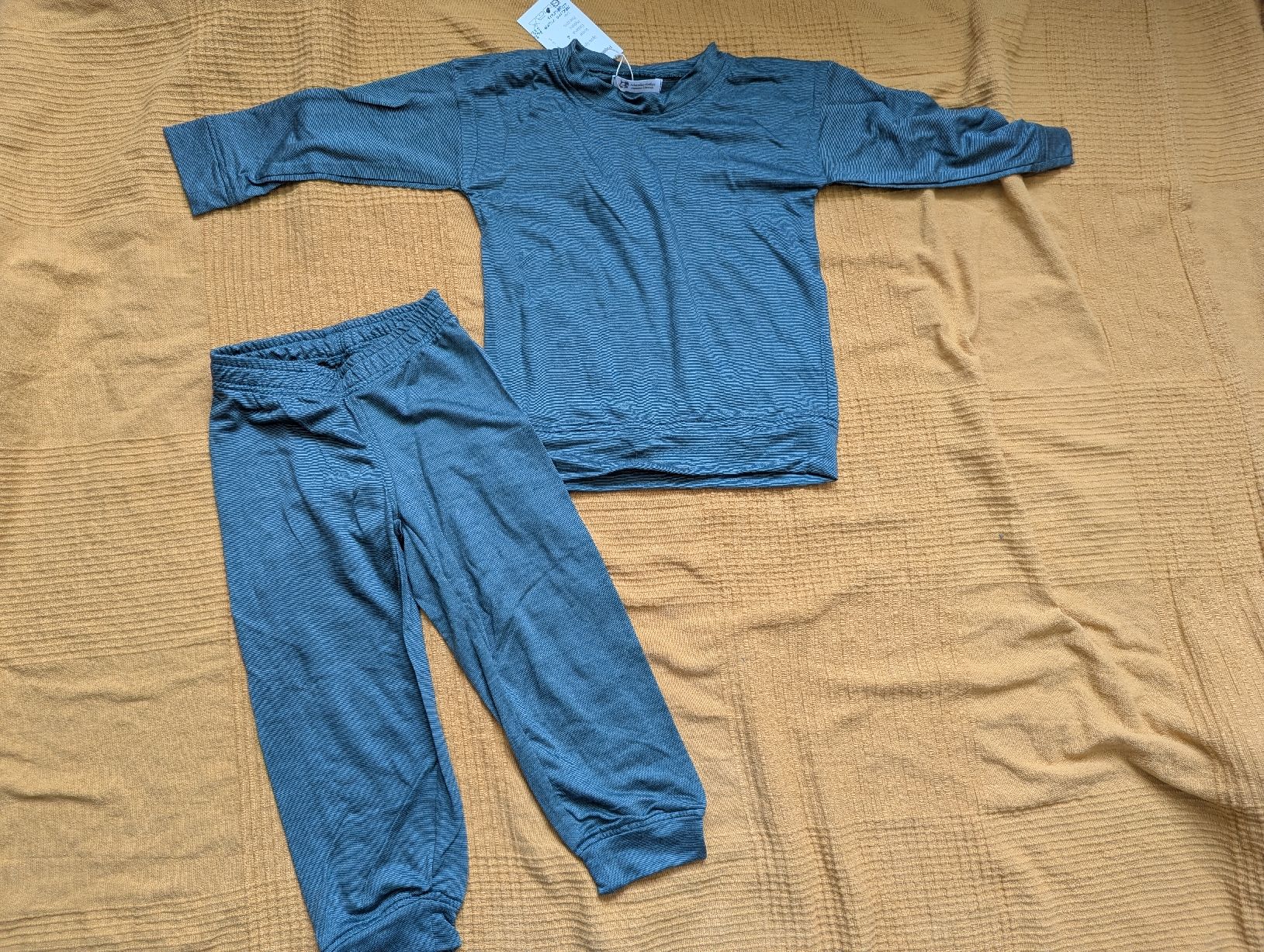 Pigiama & Simili: Merino-Pyjama, 104 cm – Nuovo e nell'imballaggio originale da Zofingen venduto da Droni_A