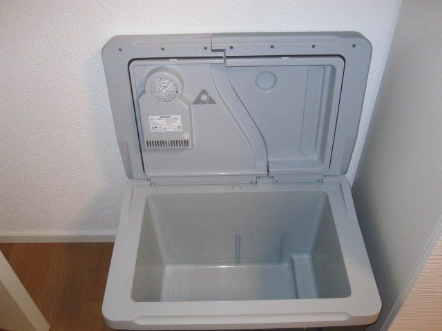 Mobicool Frigoriferi & Refrigeratori: Kühlbox Mobil 40l – Usato da Ehrendingen venduto da salvi1995 1
