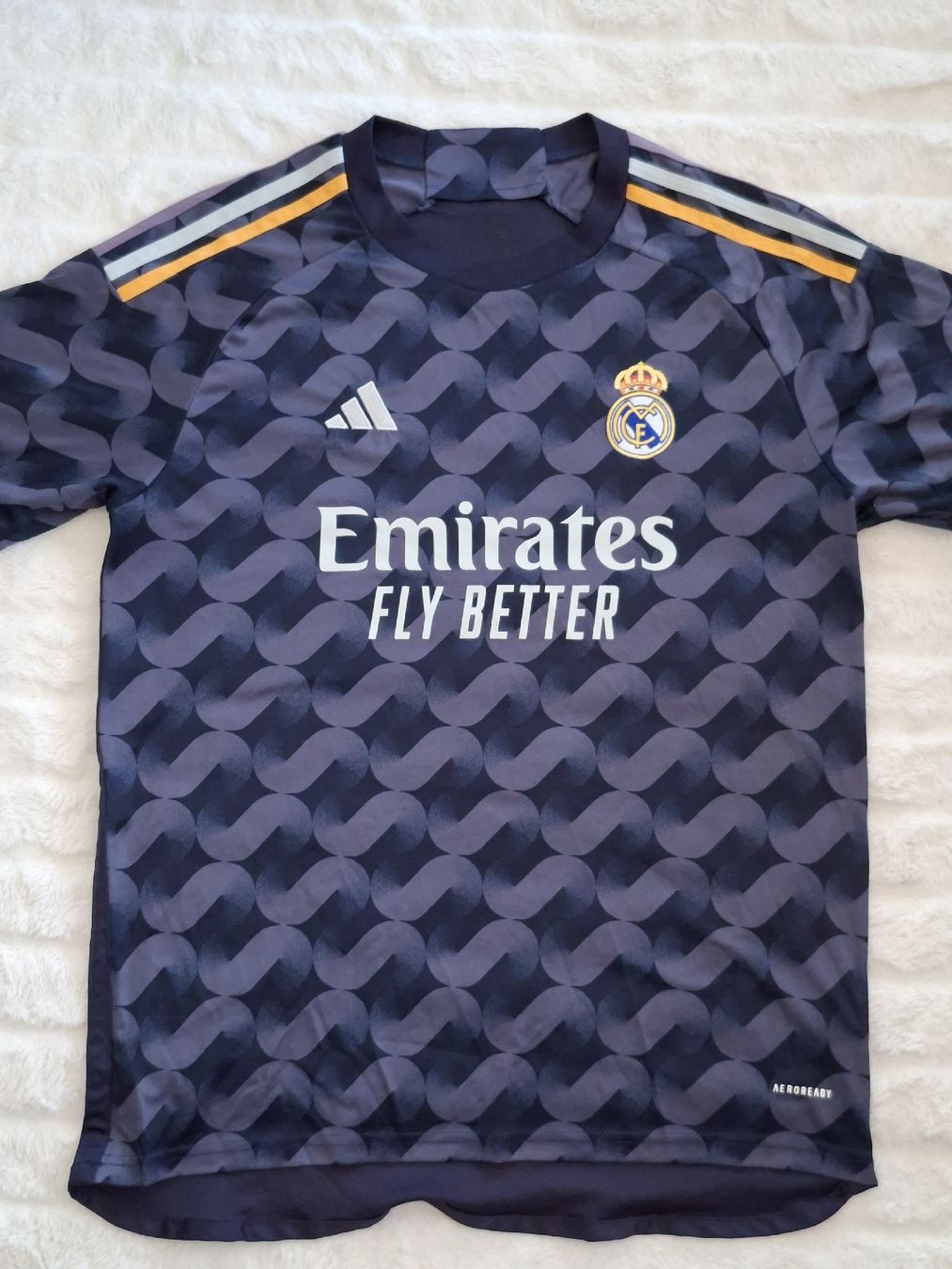 Real Madrid Leibchen & Hosen: Maillot Real Madrid Kroos, – Gebraucht aus Renens VD von ser_j2fn