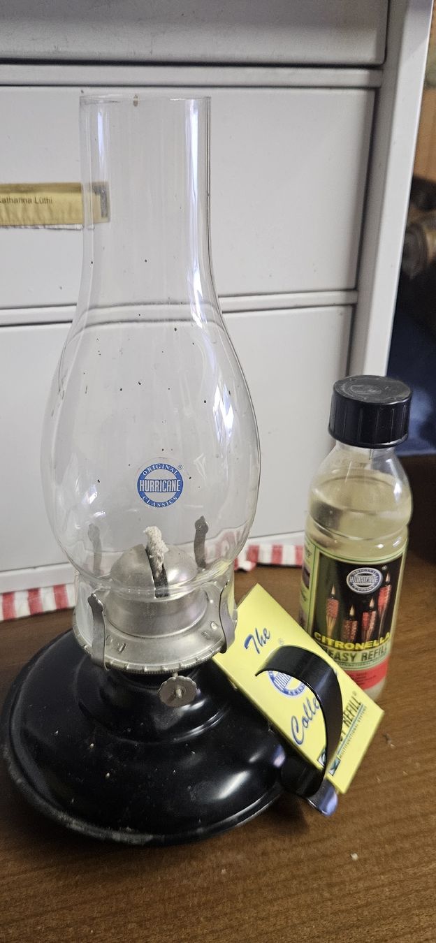 Lampade: Petroleumlampe The Hurricane Easy Refill – Nuovo (secondo la descrizione) da Belp venduto da Ginus85