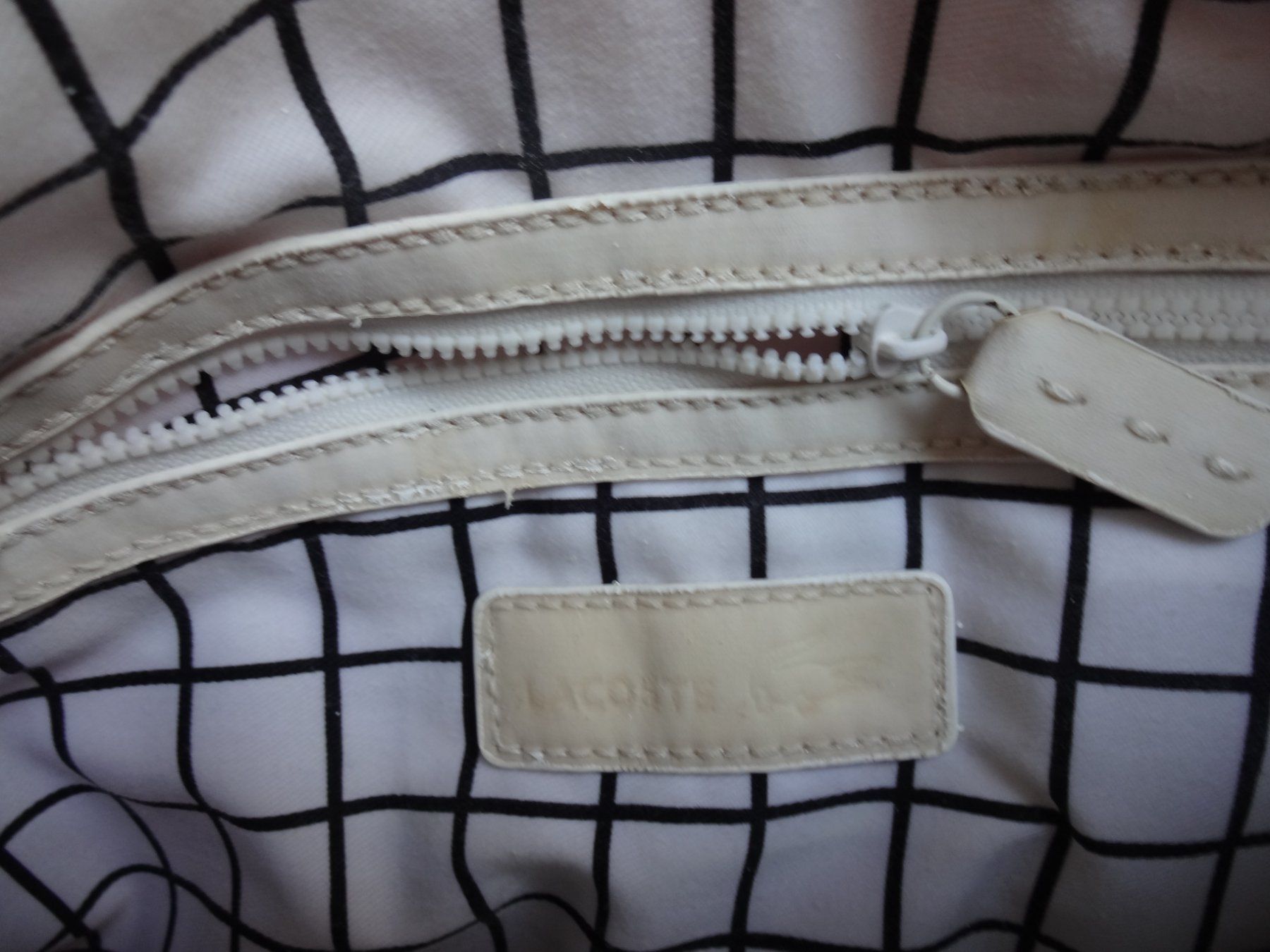 Lacoste Sacs femmes: *** LACOSTE  *** Leder Tasche – D'occasion à Frauenfeld par rey06 5
