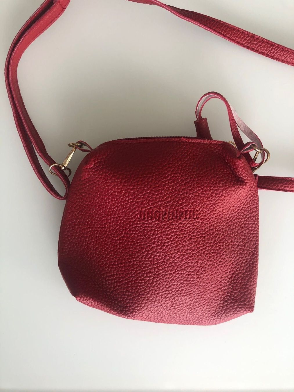 Taschen für Damen: Sac bandoulière rouge – Neu (gemäss Beschreibung) aus Neuchâtel von Virg30