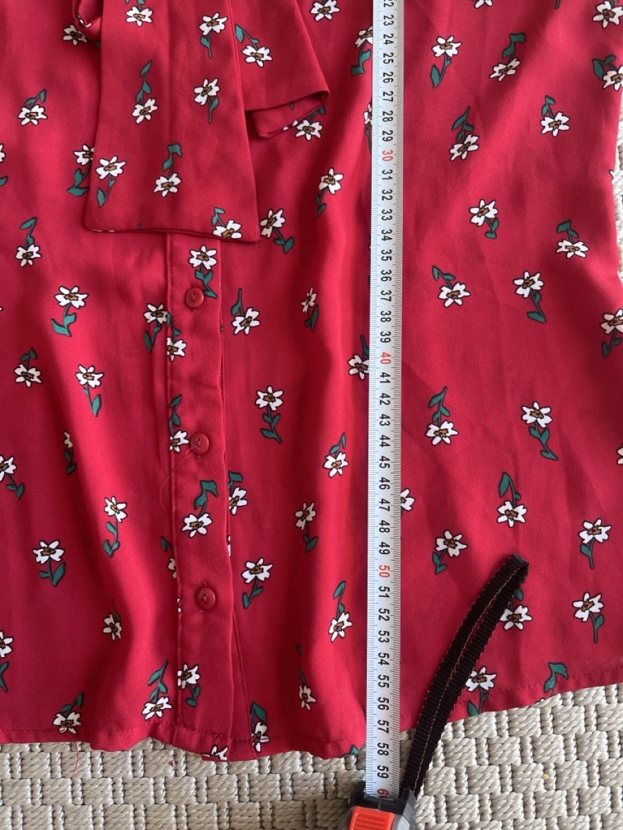 Only Camicette: Bluse von Only, Blumenmuster und Schleife – Usato da Solothurn venduto da Bobesch08 7