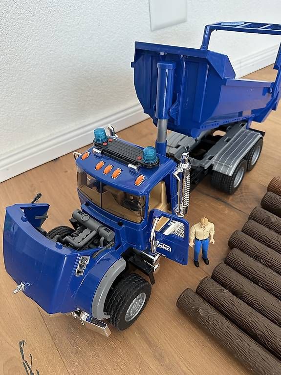 Bruder Giocattoli: Bruder MACK Granite Halfpipe Kipp-LKW 02823 – Usato da Buchs SG venduto da pessego2008 2