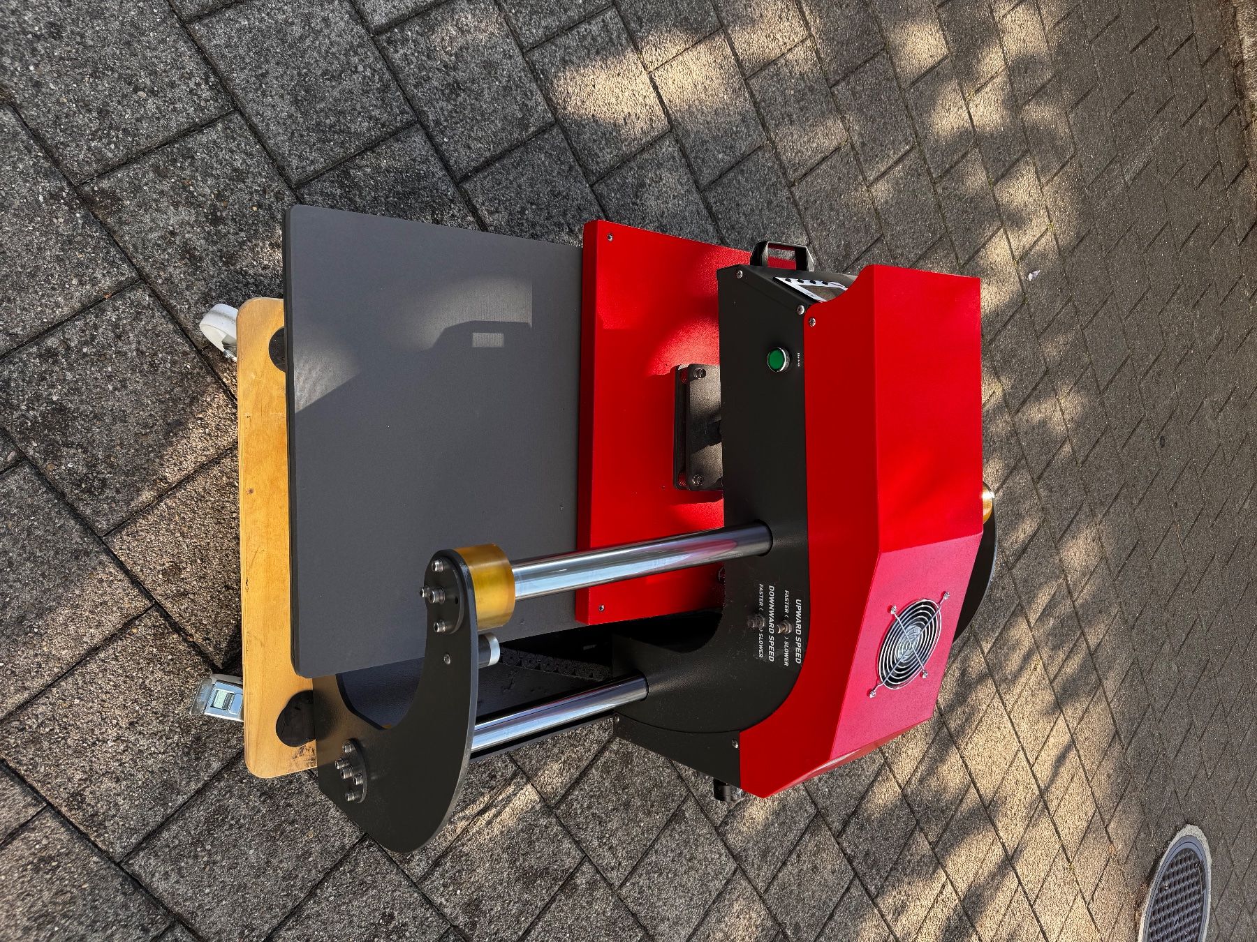 Tutte le macchine: Secabo TPD7 Doppelplattenpresse – Usato da Mosnang venduto da Dis7 3