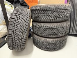 4x 205/45 R17 Goodyear Ultra Grip Performance 3 Winterreifen