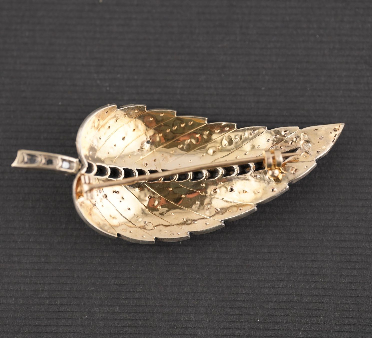 Broches & Aiguilles: Antike Goldbrosche – D'occasion à Basel par Edelmetallhaus.com 2