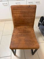 4 Freischwinger Esszimmerstühle gratis abzugeben