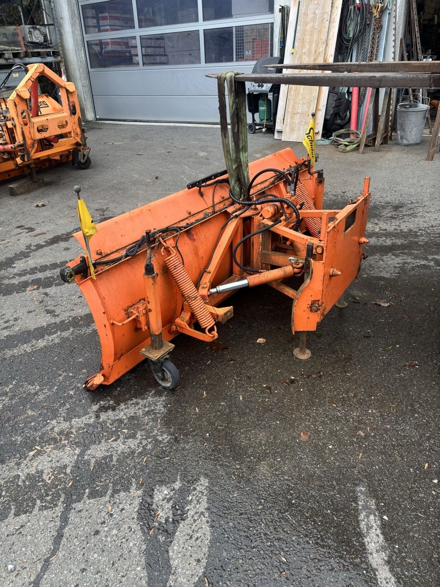 Sgombero neve: Schneepflug schuler – Usato da Oberarth venduto da 94JD6400 2