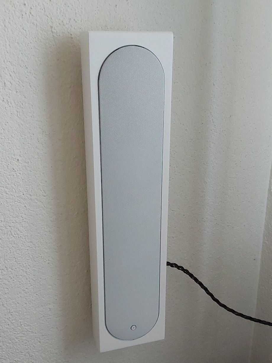 Epson Home Cinema: Heimkino Epson Beamer Motorleinwand – Usato da Basadingen venduto da Dant 9