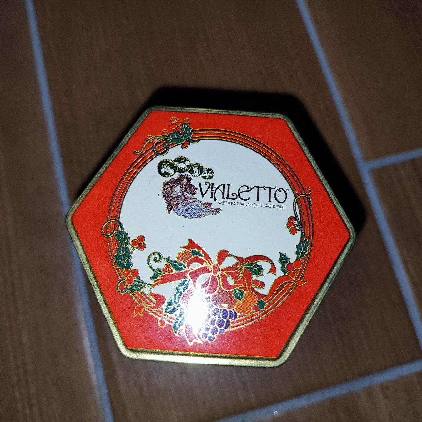 Altro in Decorazioni & Accessori: Blechdose  VIALETTO – Usato da Lamone venduto da ken_8y7h 2