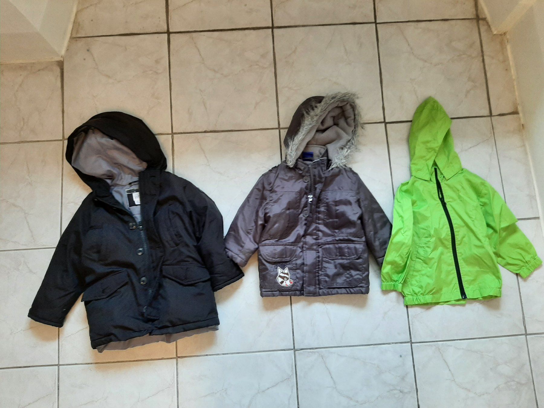 Lotti & Set di vestiti: Kleiderpaket gr 74-104 – Usato da Brissago venduto da lucabell 1