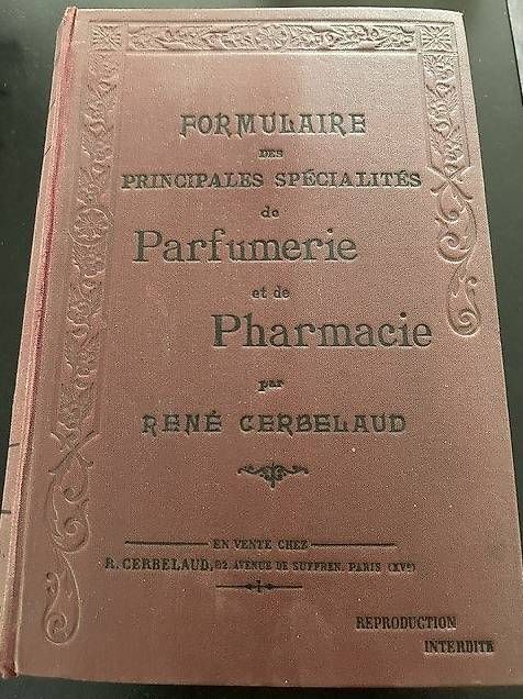 Libri: Parfumerie et Pharmacie  – Usato da Chézard-St-Martin venduto da Famille.Richard