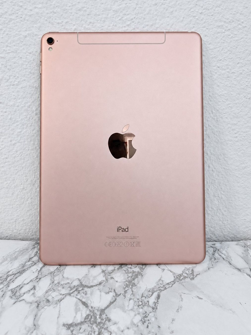 Apple Tablet PC: iPad Pro 9.7", 32 Go Wi-Fi + Cellular 4G – Usato da Renens VD venduto da MTD2211 3