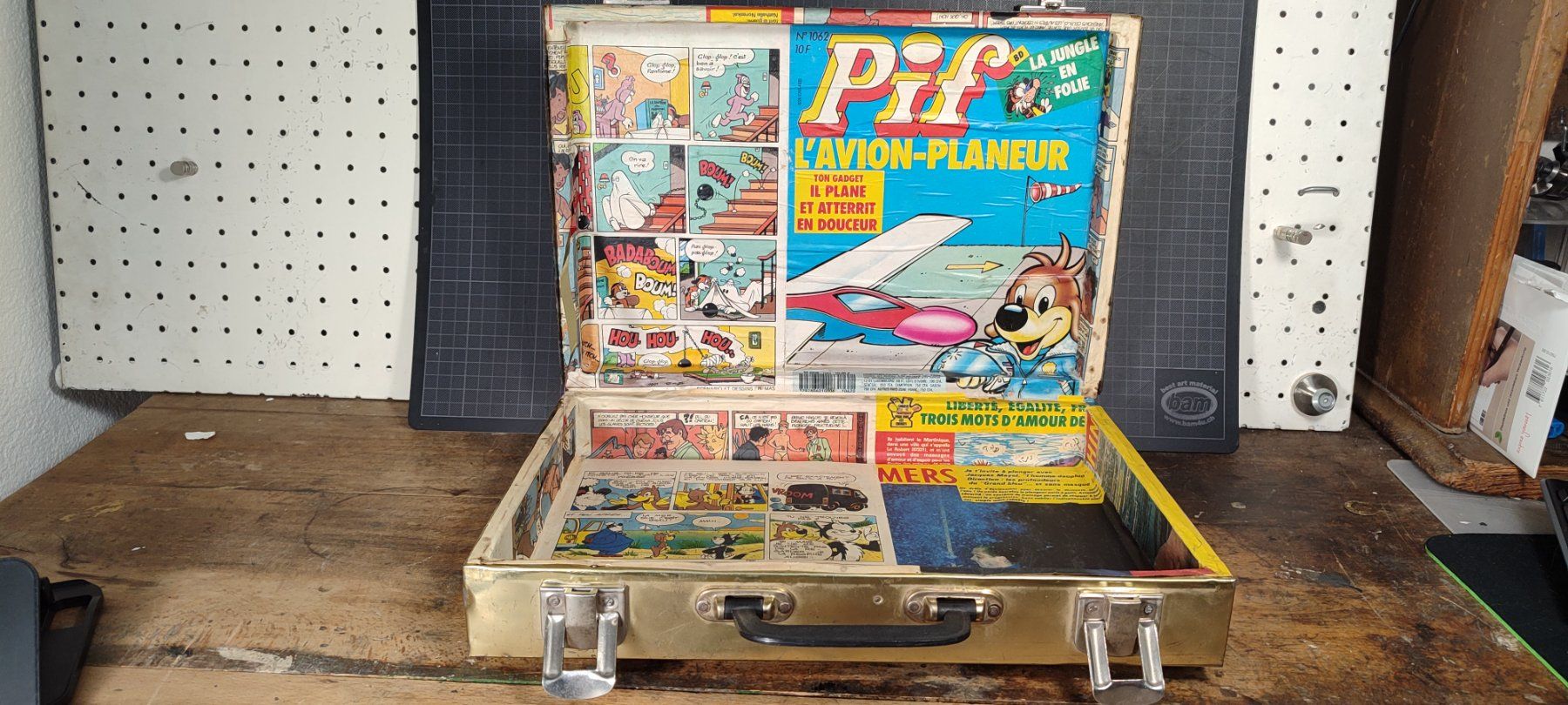 Valigie: Wunderschöner  seltener DAKAR  Cot-Cot-Koffer“ COMIC STYLE – Usato da Gelterkinden venduto da MYSTOREFORYOU4460 1