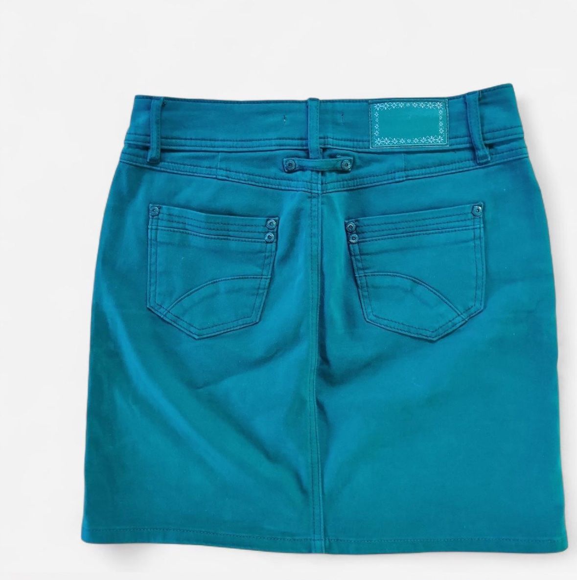 Gonne: Teal Denim Mini Skirt – Usato da Unterägeri venduto da K7chiara 1