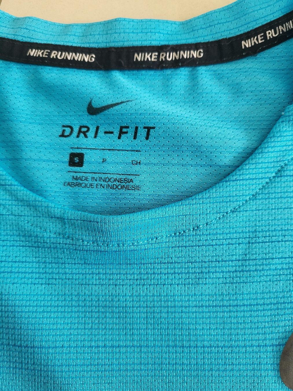 Nike T-shirt: Nike Sport Tshirt – Usato da Klingnau venduto da she_n8qp 2