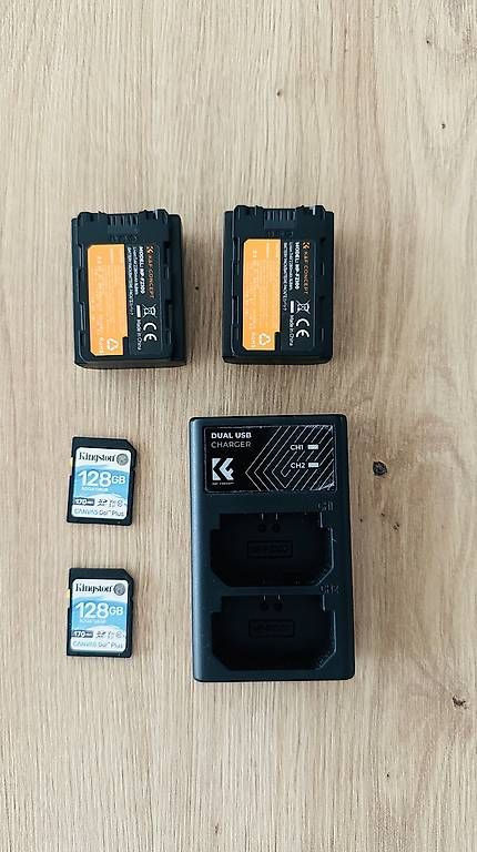 Sony Kamera: Pack Sony a6700 (Garantie) + 2 Objectifs + Accessoires – Gebraucht aus Neuchâtel von rom_qlr9 3