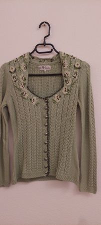 Strickjacke Alpin de Luxe grün Blumenmuster Grösse S