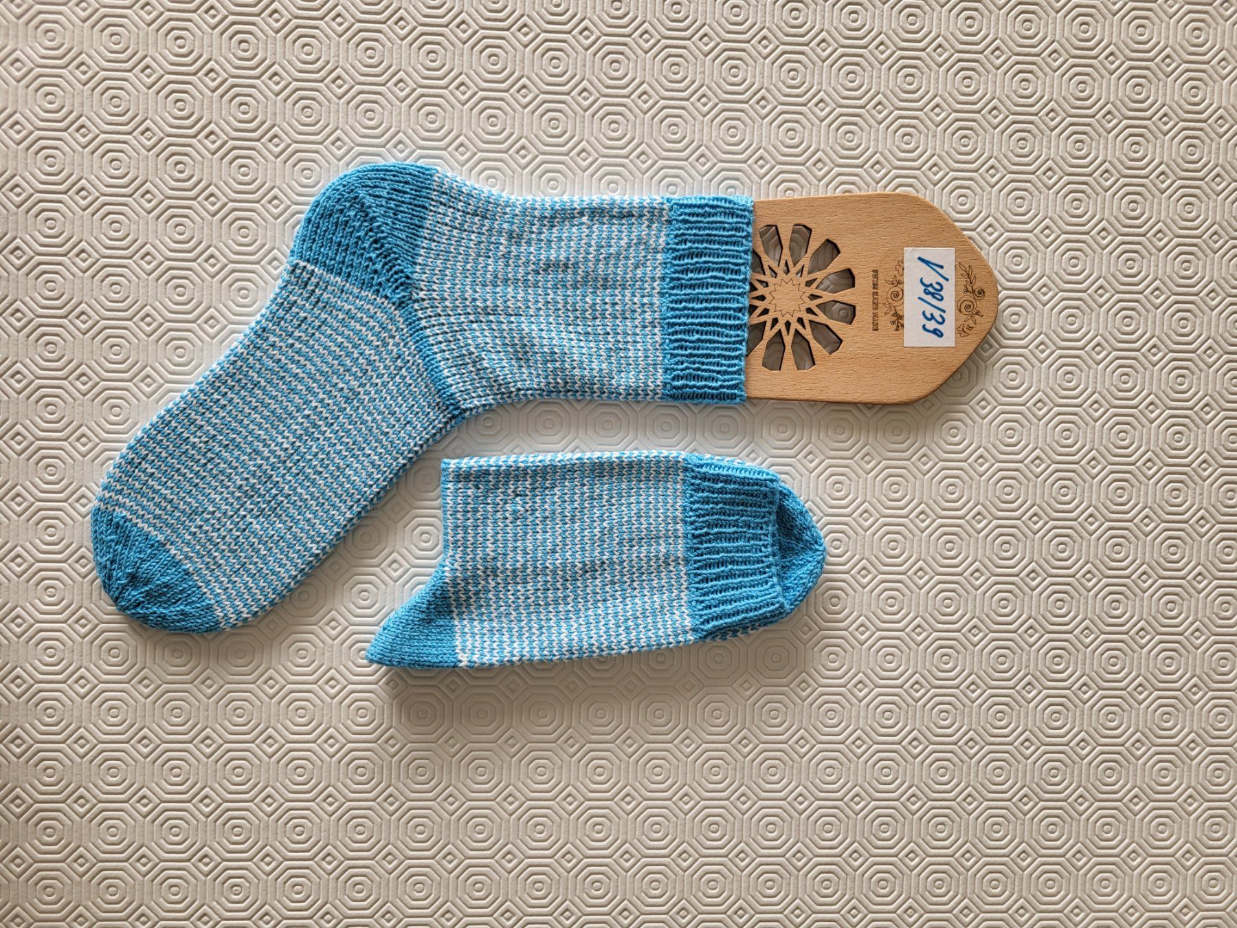 Calze: vegane Socken handgestrickt 38/39 – Nuovo (secondo la descrizione) da Männedorf venduto da thjohn