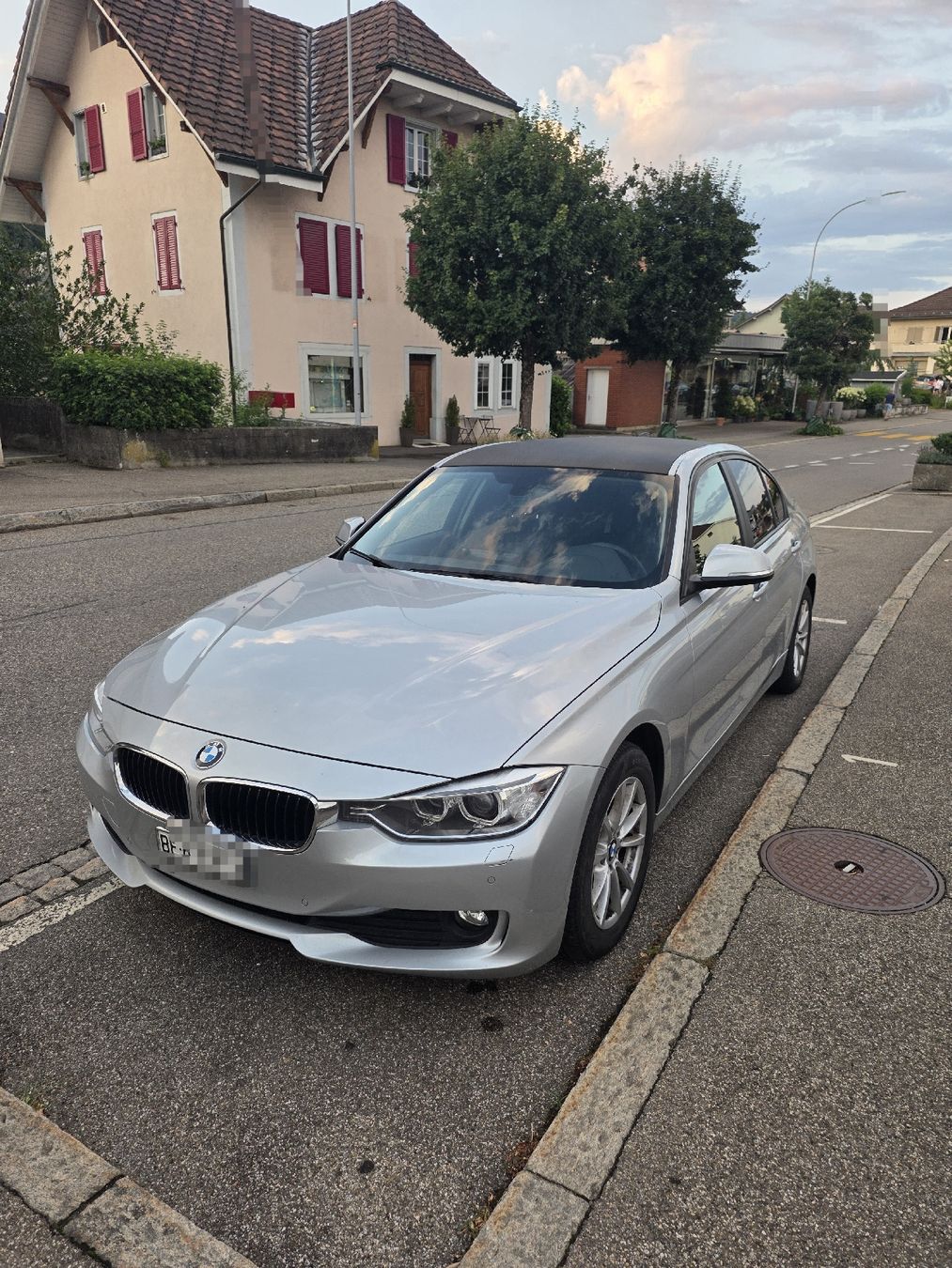BMW Automobili: BMW 320d, MFK 06.2025 – Usato da Wiedlisbach venduto da AndjelinaiZoran 1