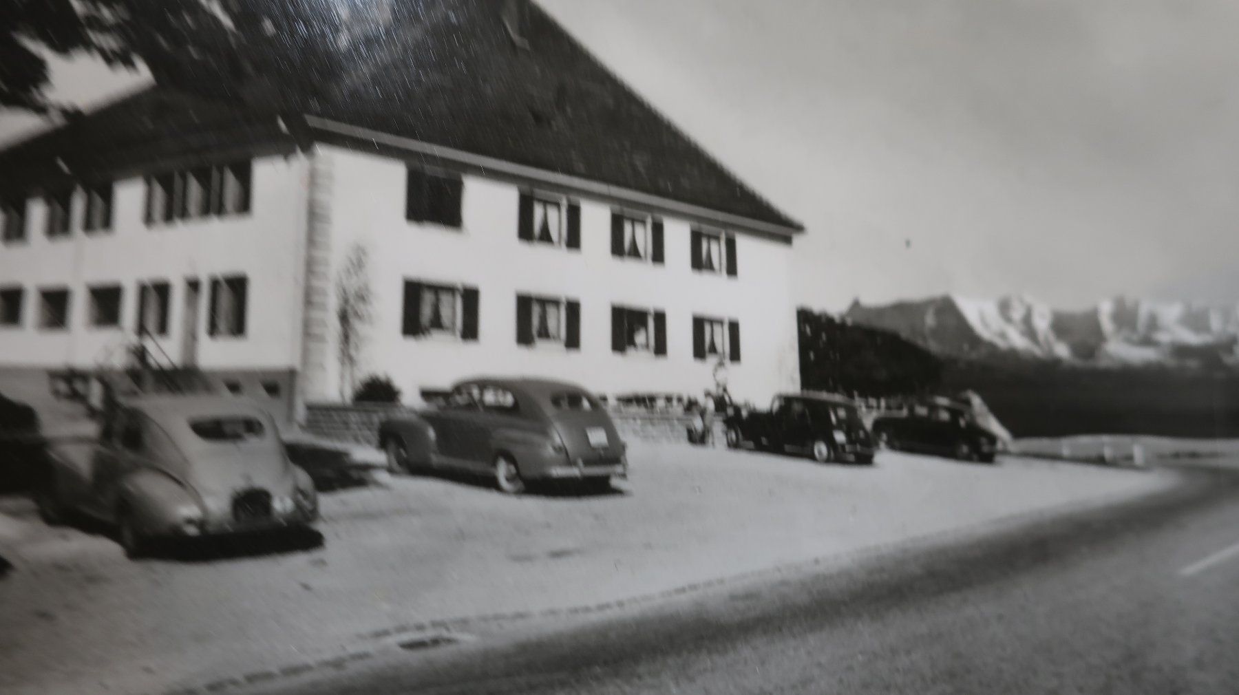 Ansichtskarten: Vue des Alpes ( Oldtimer ) – Gebraucht aus Cormoret von Pascalll2001 1