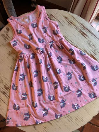 Tolles Kleid Gr. 104, Neu