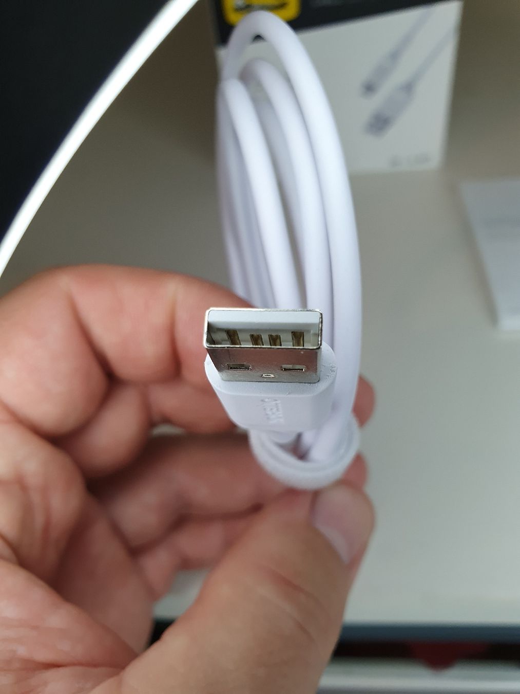Cavi: Otterbox USB-A zu Micro-USB Kabel, Neu, Originalverpackt – Nuovo (secondo la descrizione) da Aathal-Seegräben venduto da Ru.Fi 2