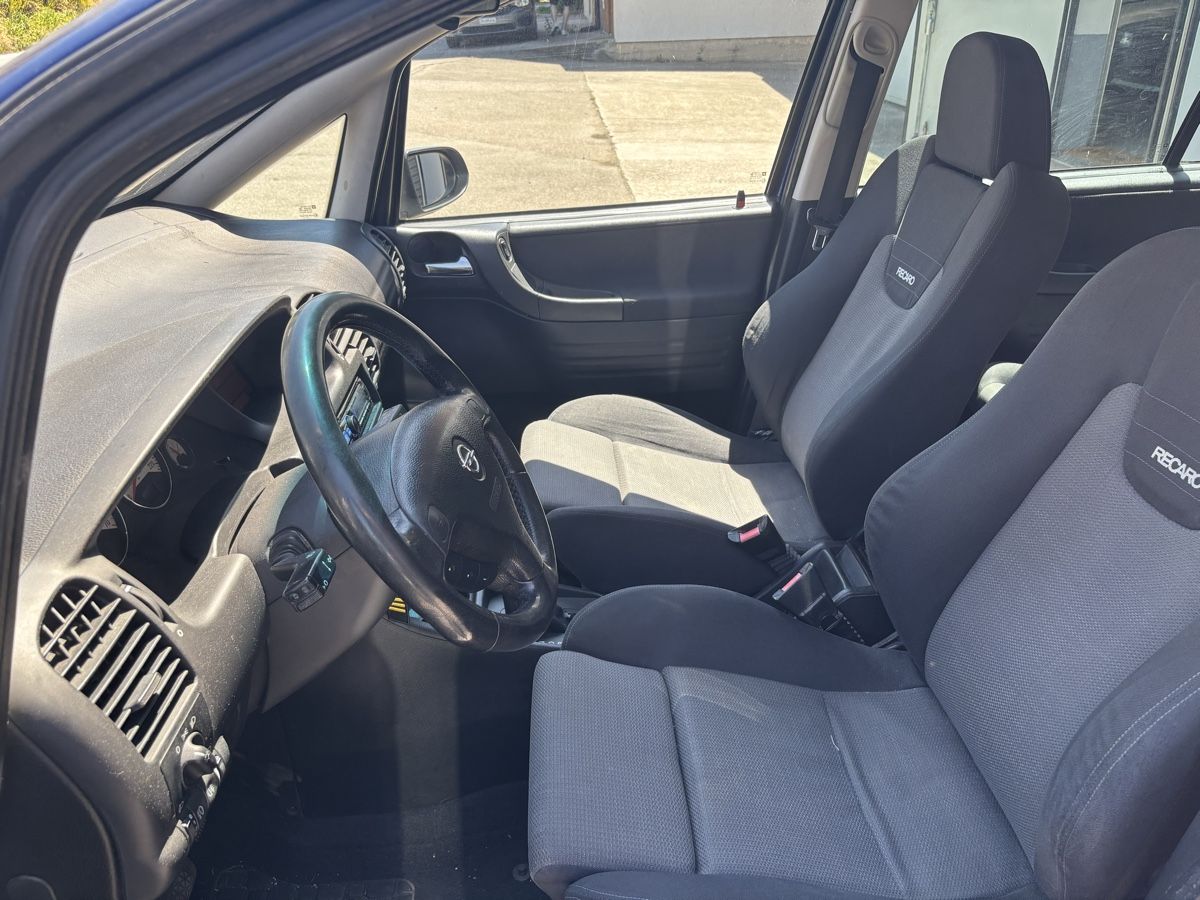Opel Automobili: Opel Zafira A22 – Usato da Dietikon venduto da dan_bfx5 3