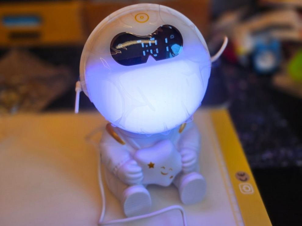 Réveils: ASTRONAUT WECKER NACHTLAMPE – Neuf avec emballage d'origine à Dintikon par bonita099 1