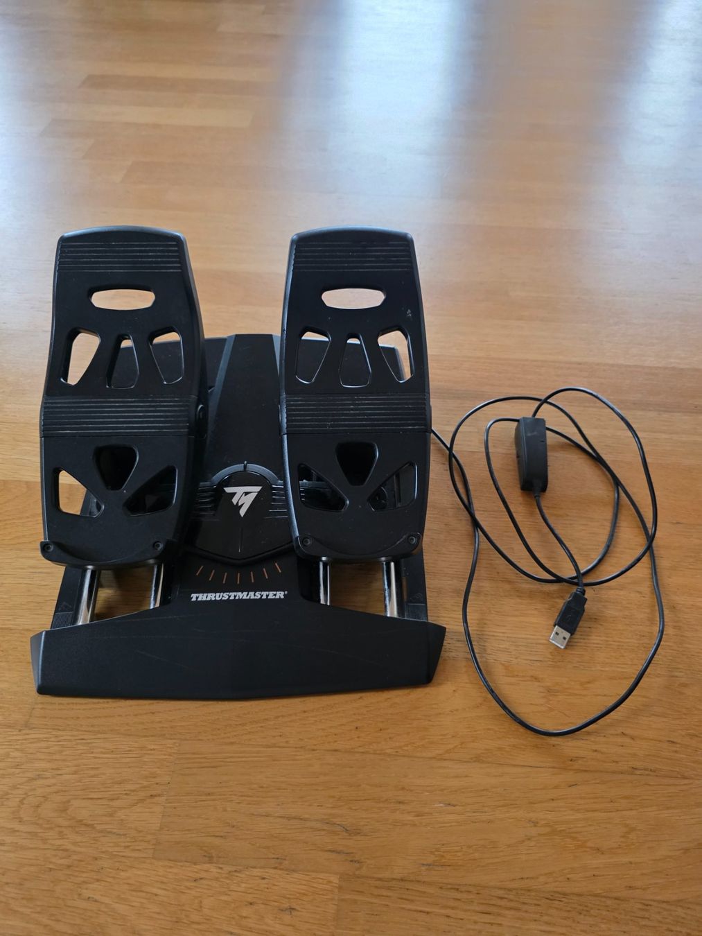 Thrustmaster Controller: Thrustmaster TFRP T.Flight Rudder Pedals – Usato da Rorschach venduto da Martinbern