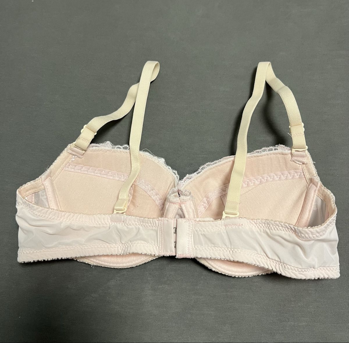 Sonstige Unterwäsche: Japanischer BH rosa mit Spitze – Neu (gemäss Beschreibung) aus Möhlin von eny_lsk7 1