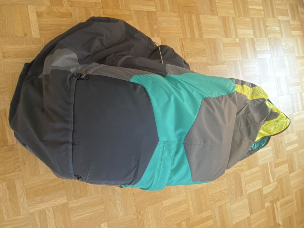 Vol libre: Gurtzeug Lightness 3 M mit Notschirm  – D'occasion à Thun par Delite01 2