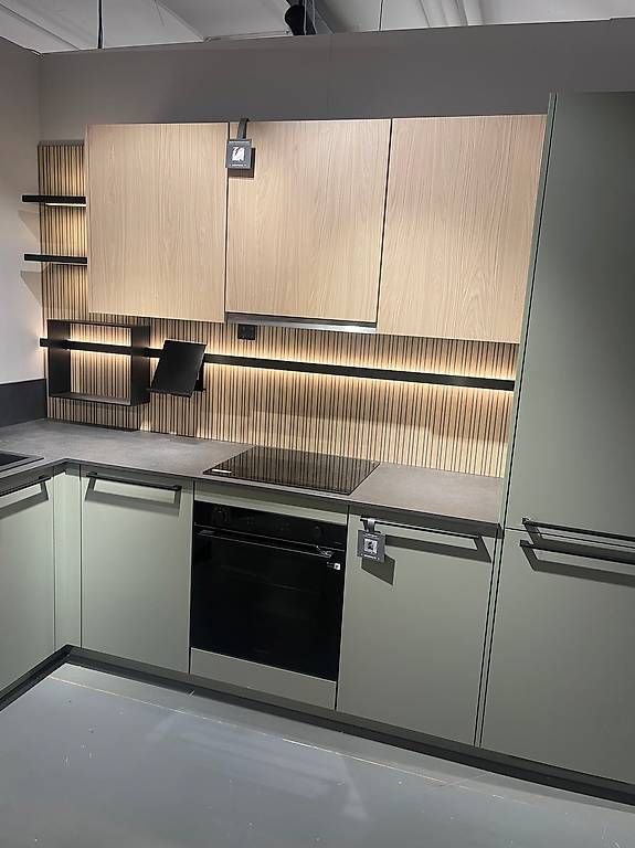 Cucine complete: **VENDUE**Cuisine intégrée avec appareils électroménagers – Usato da Morges venduto da mor_9x9y 4