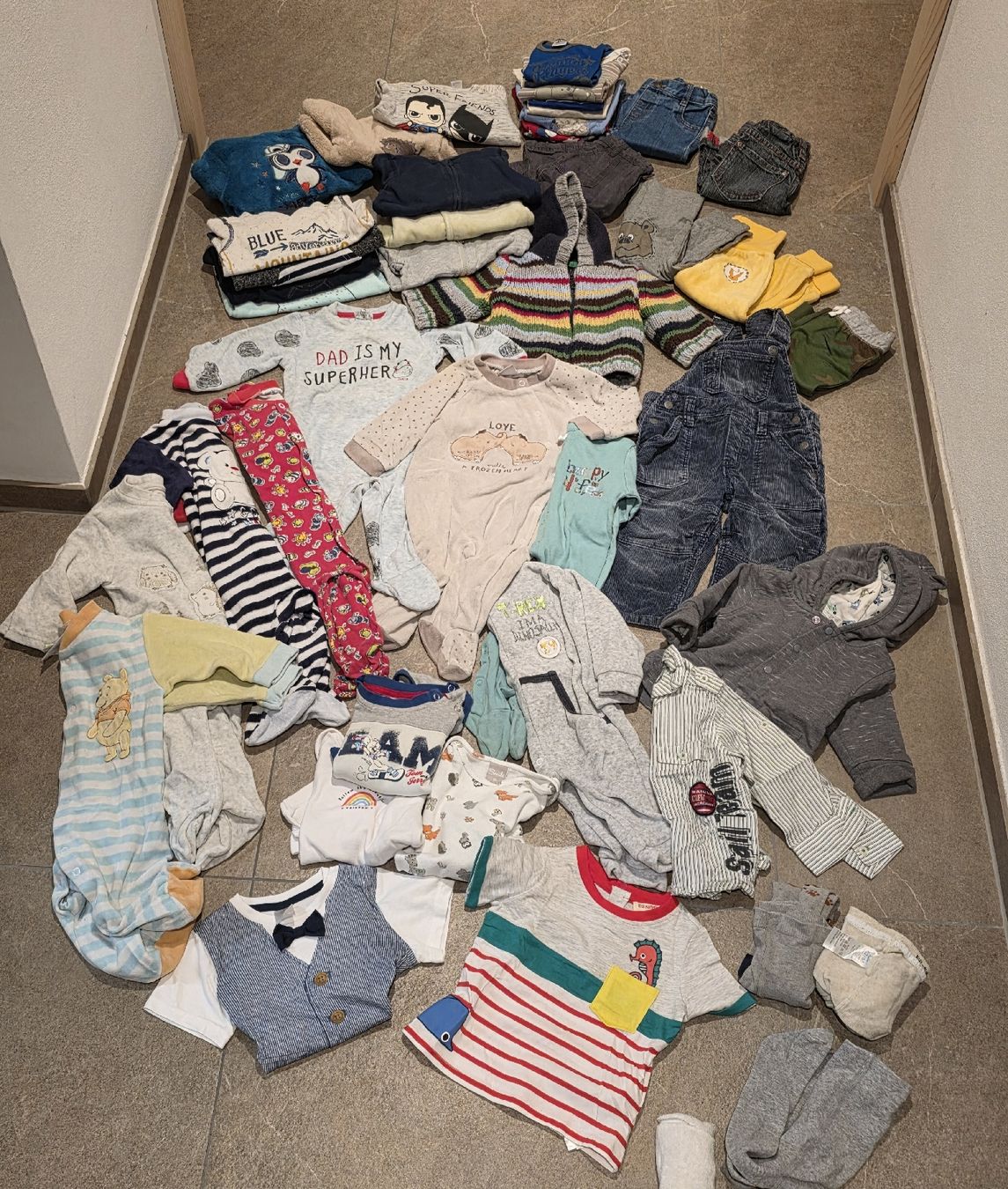 Ensembles coordonnés: Kleiderpaket Junge Grösse 68 – D'occasion à Lenk im Simmental par schmiersel